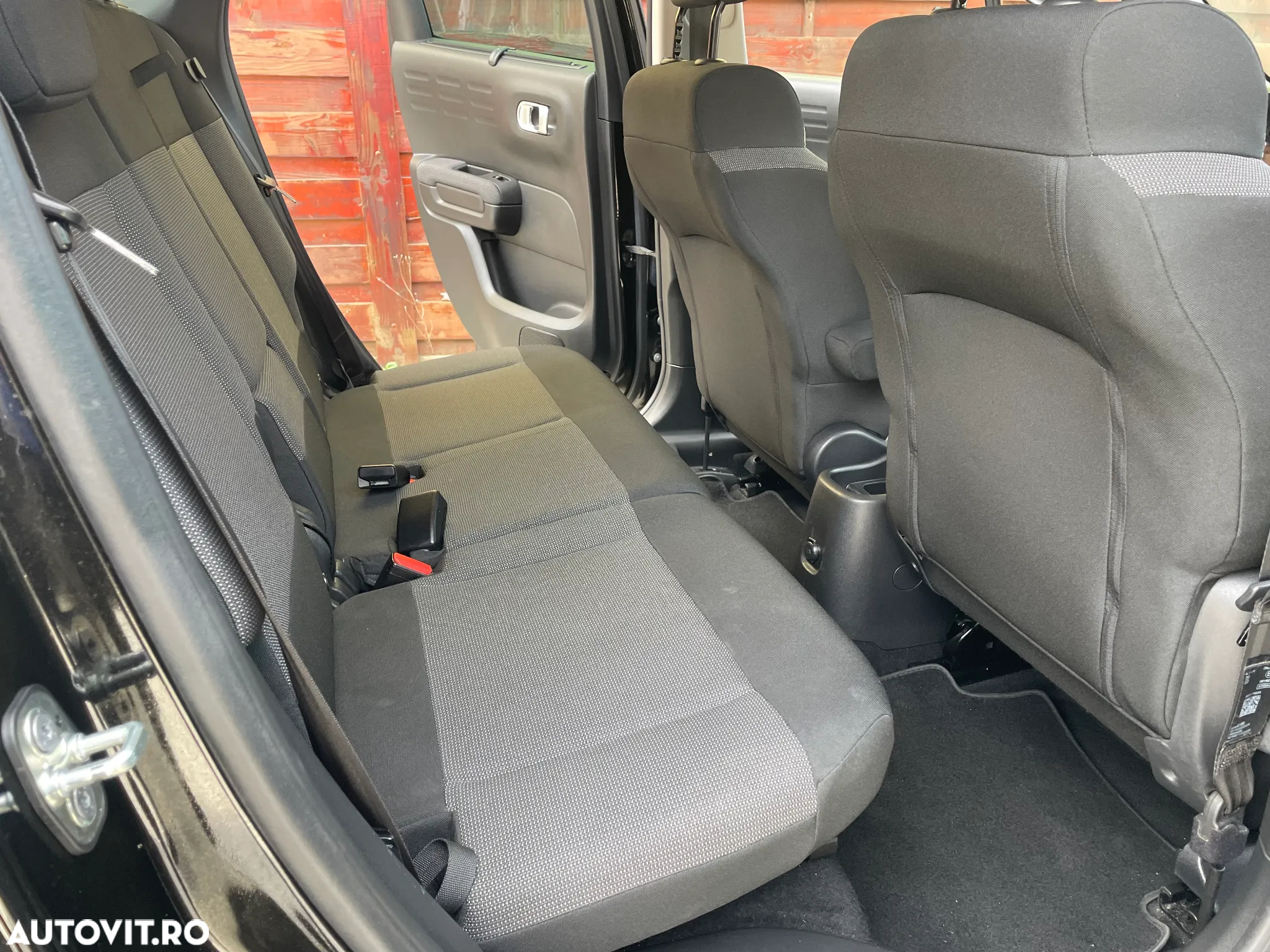 Citroën C3 AIRCROSS 1.2 PureTech S&S EAT6 Shine - 19