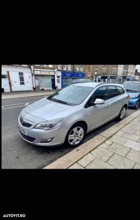 Dezmembrez Opel Astra J - 4