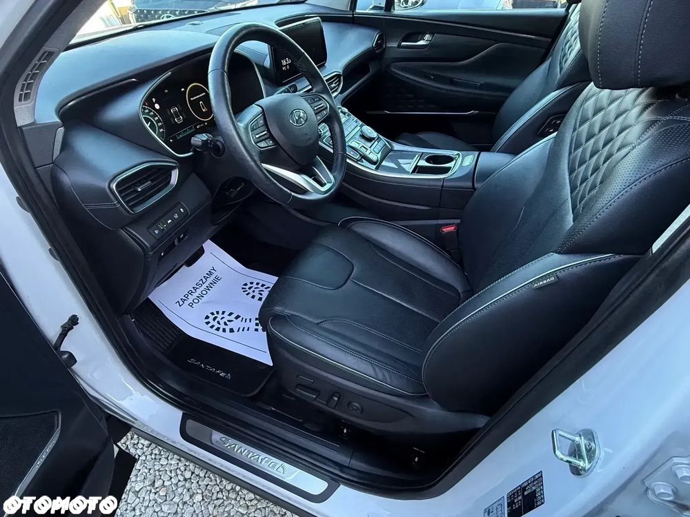 Hyundai Santa Fe 1.6 HEV 2WD SEVEN Signature - 23