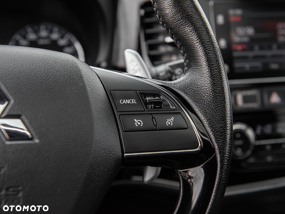 Mitsubishi Outlander - 20