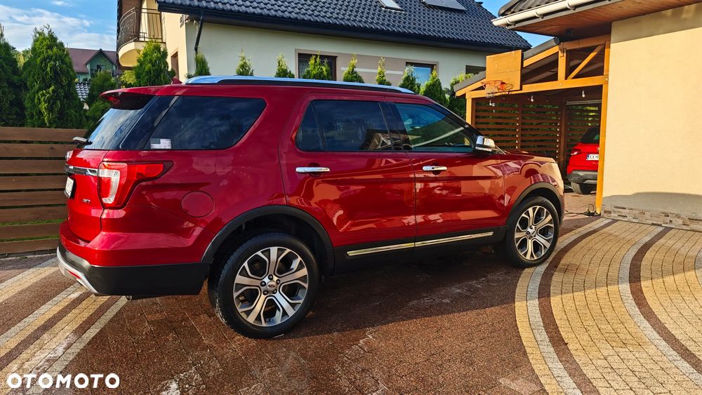 Ford Explorer - 11