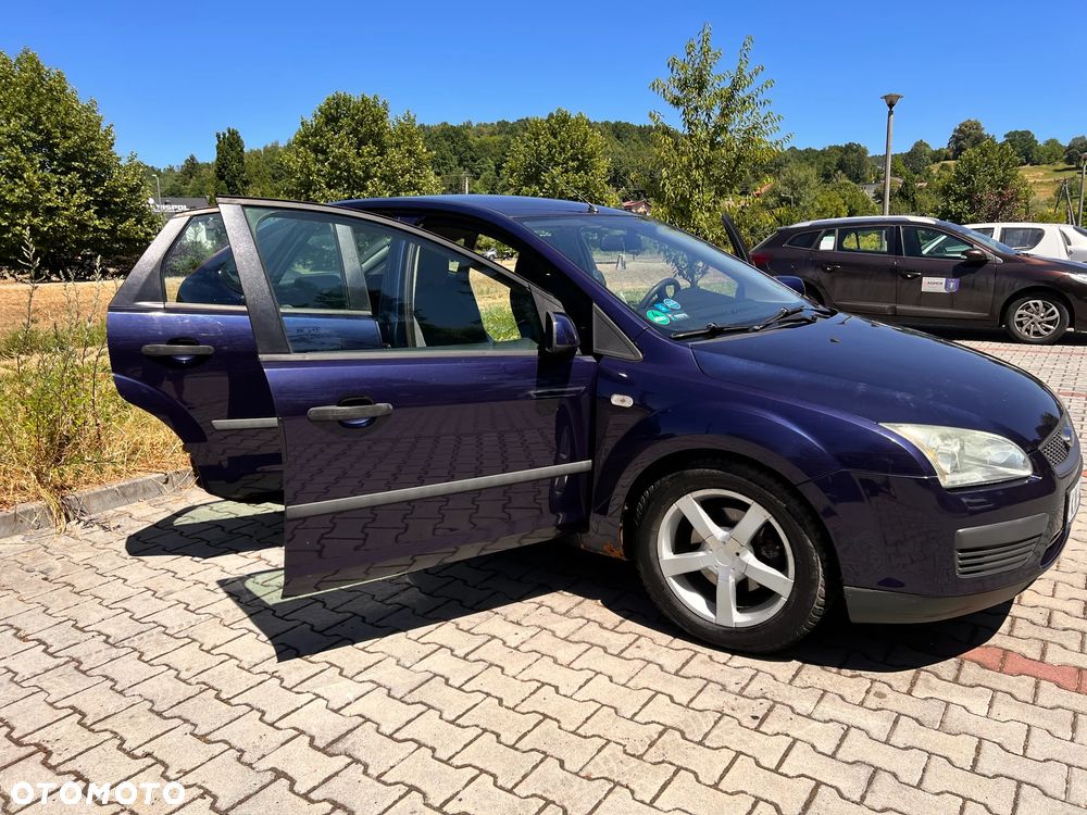 Ford Focus 1.6 Ti-VCT Trend - 11