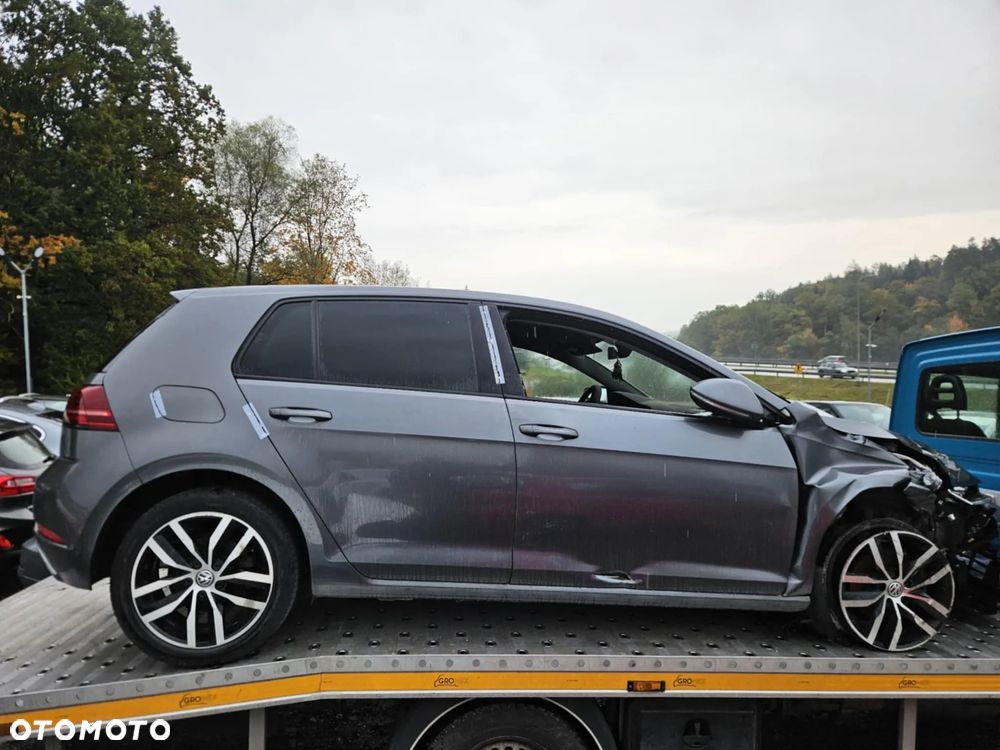 Volkswagen Golf 2.0 TDI BlueMotion Technology DSG Highline - 5