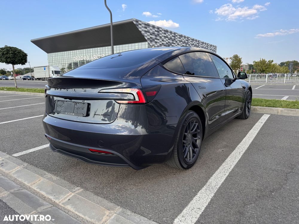 Tesla Model 3 Long Range - 9
