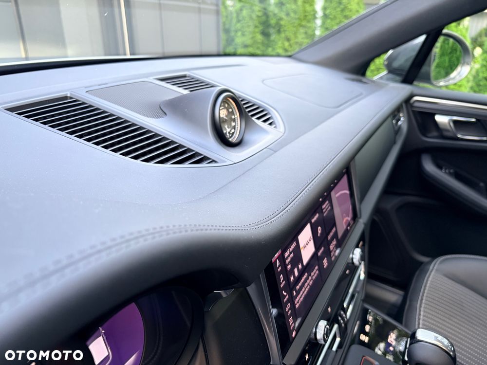 Porsche Macan T - 28