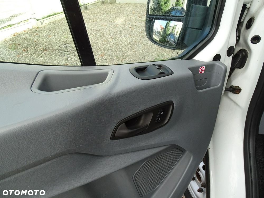 Ford Transit - 21