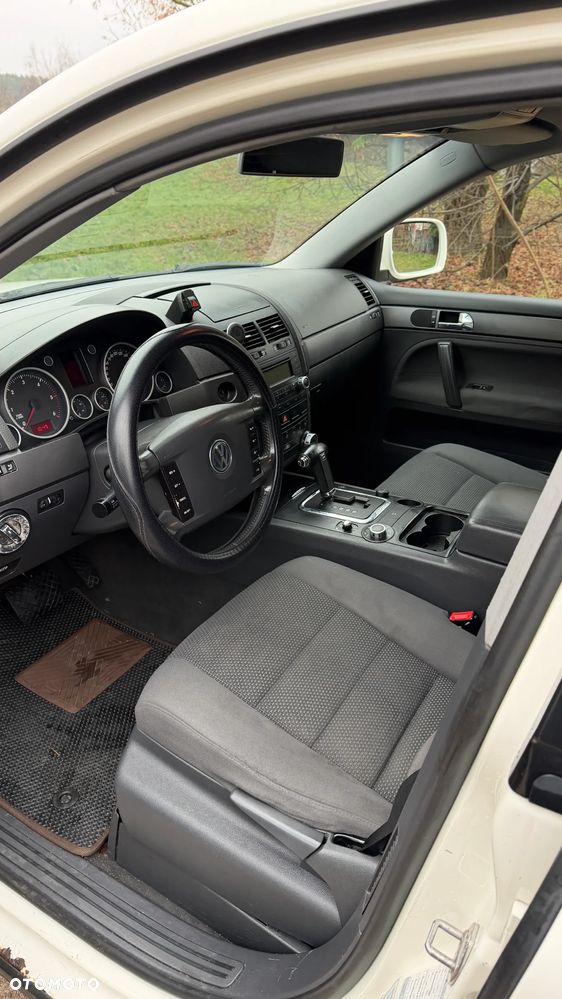 Volkswagen Touareg - 14