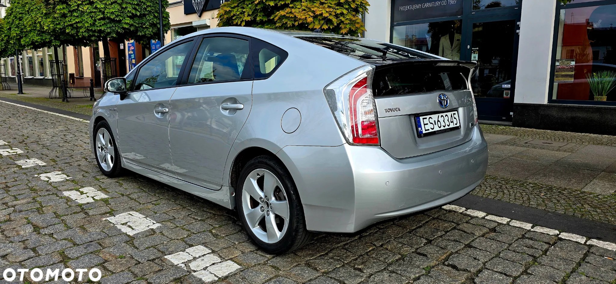 Toyota Prius - 3