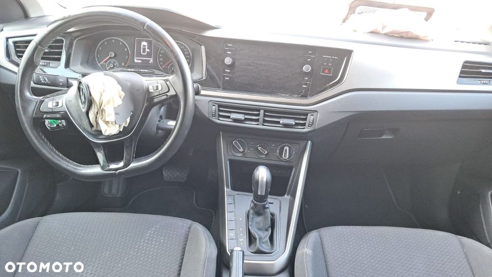 Volkswagen Polo - 15