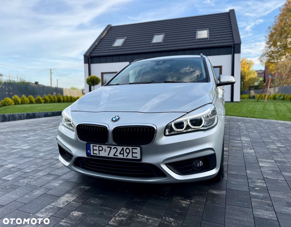 BMW Seria 2 218i - 1