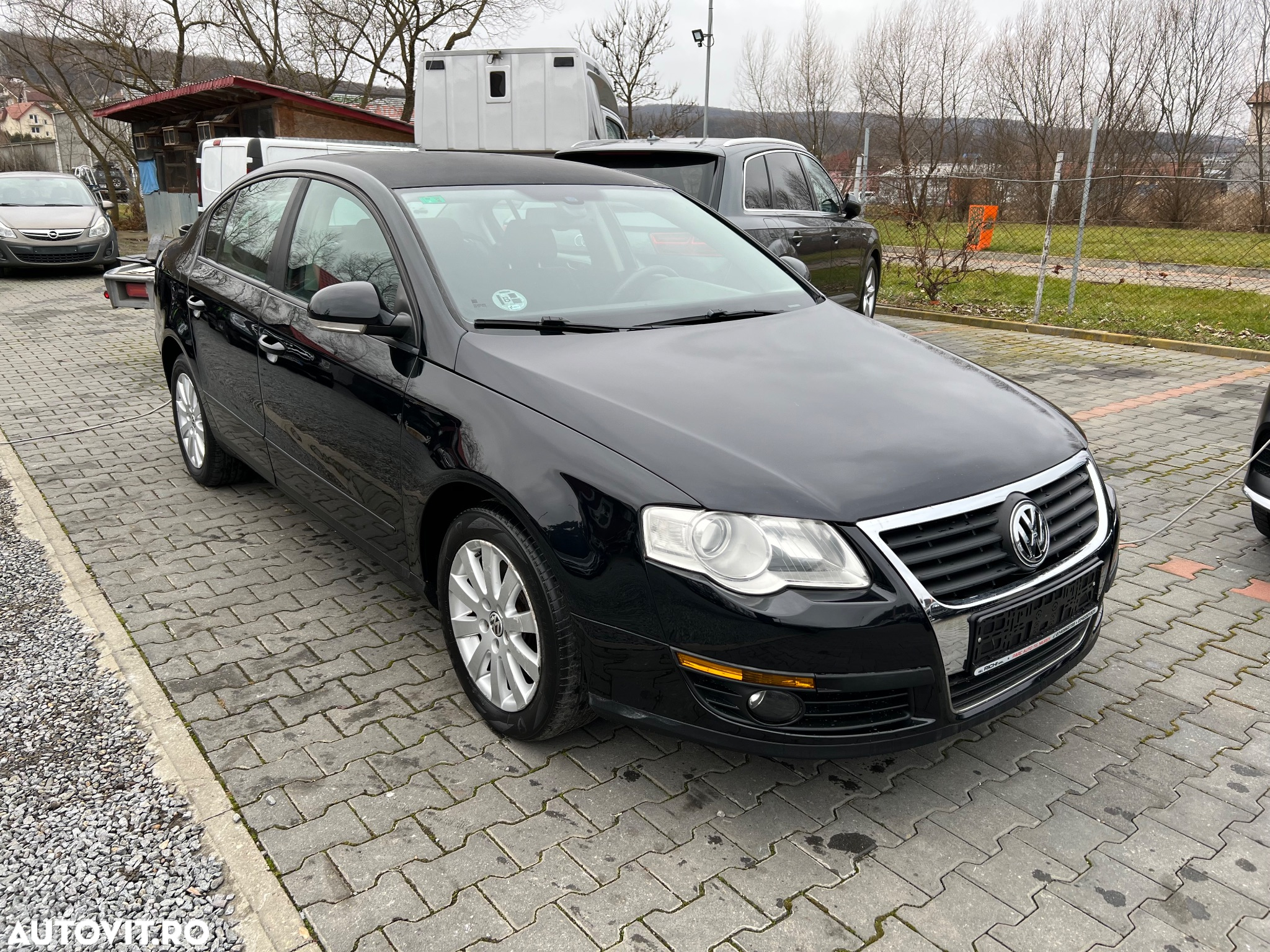 Volkswagen Passat 2.0 TDI DPF Comfortline - 18
