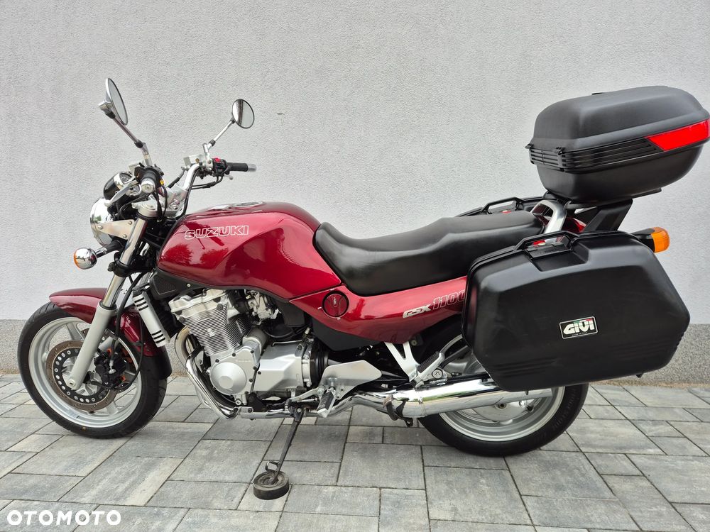 Suzuki GSX - 4
