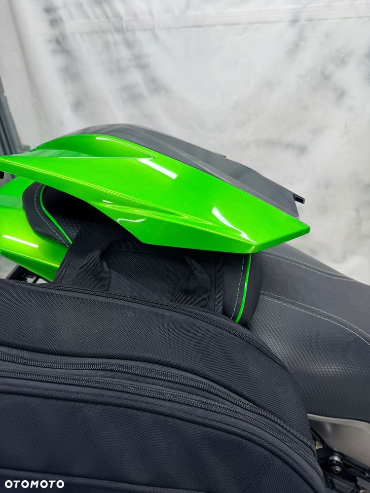 Kawasaki Ninja 1000 SX - 24