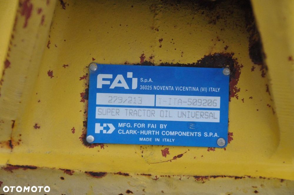 MOST TYŁ KOMATSU PW 95 75R  CLARK HURTH - 4
