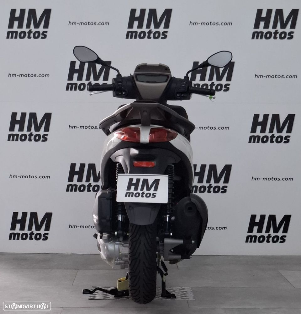 Piaggio Medley 125 E5 - GARANTIA DE FÁBRICA - 11