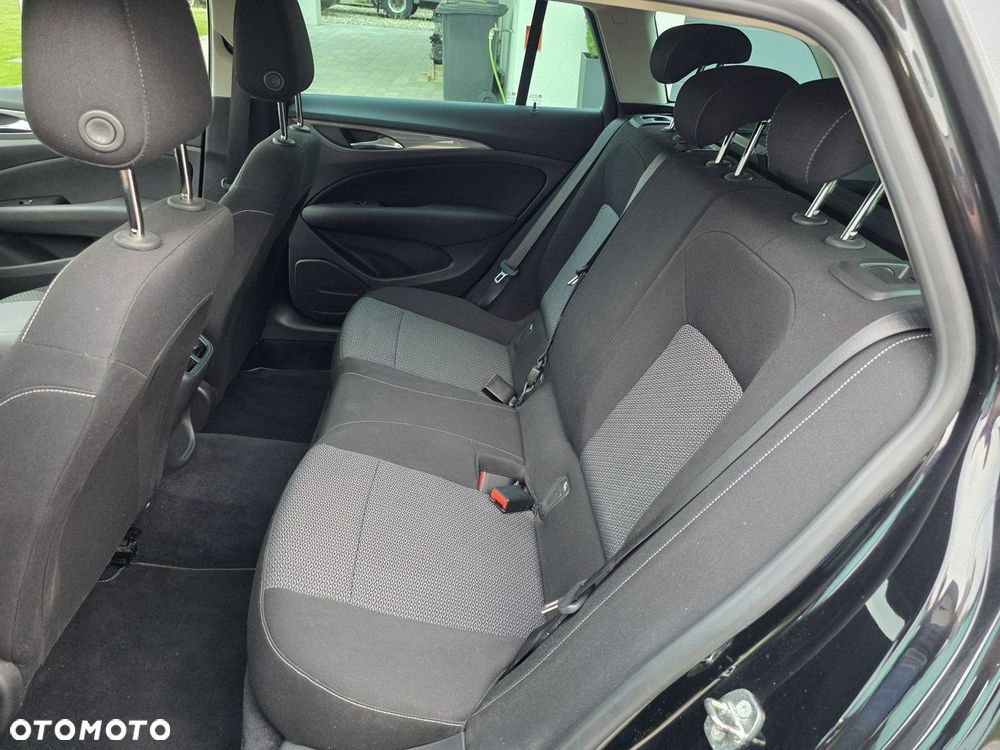 Opel Insignia - 20