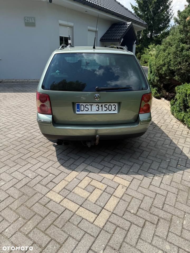 Volkswagen Passat 2.3 V5 Comfortline - 2