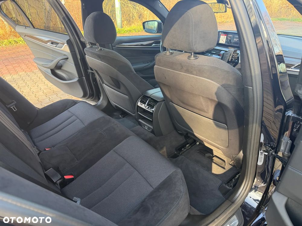 BMW Seria 5 530i xDrive M Sport sport - 19