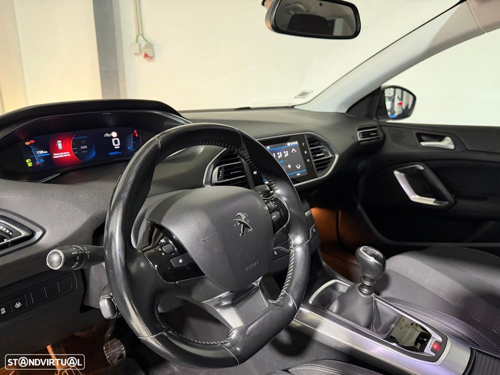 Peugeot 308 SW 1.5 BlueHDi Allure - 11