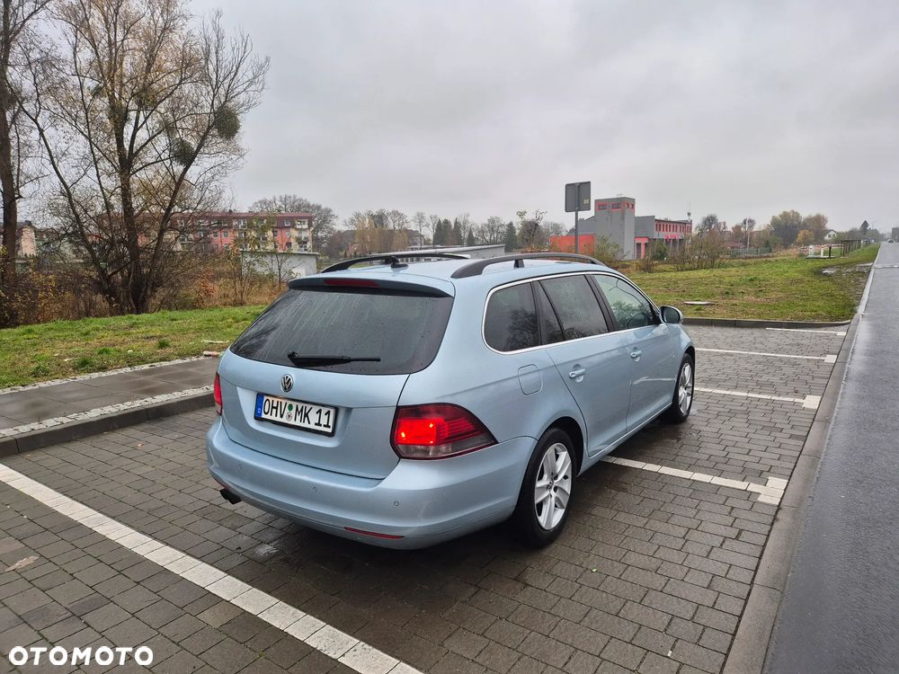 Volkswagen Golf 2.0 TDI DPF Comfortline - 4