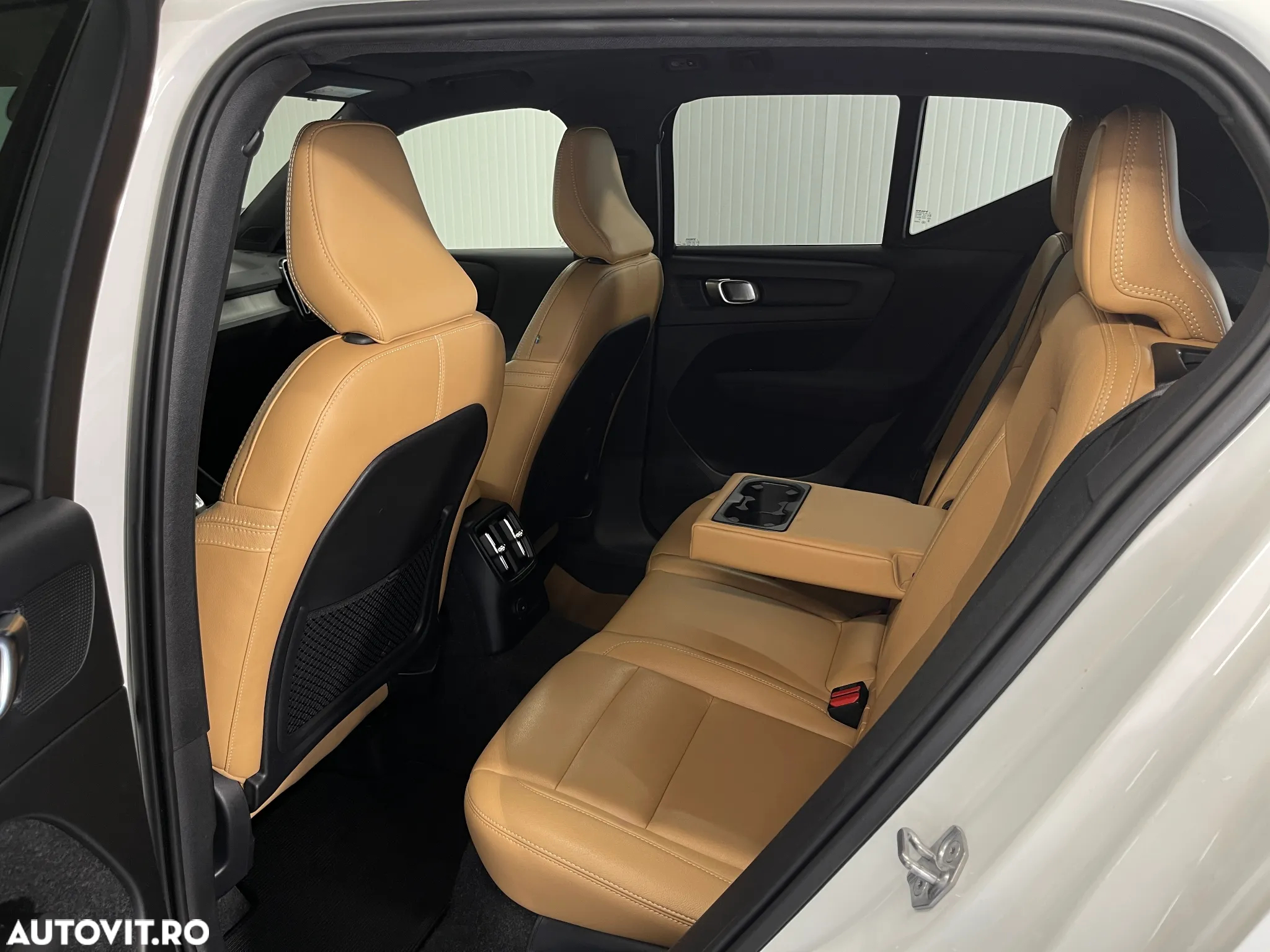 Volvo XC 40 Recharge T5 Twin Engine AT7 Inscription - 12