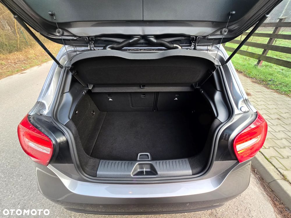 Mercedes-Benz Klasa A 180 CDI AMG Line - 25