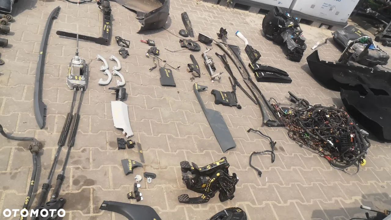 FABIA III 3 CZĘŚCI KAROSERIA MECHANIKA - 1
