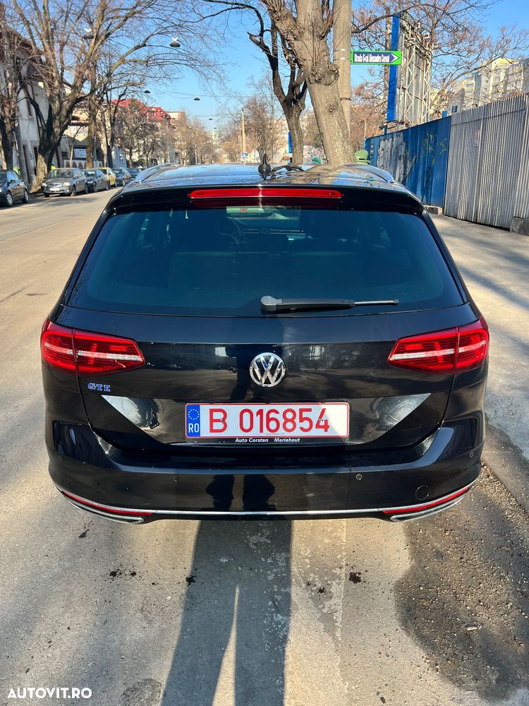 Volkswagen Passat - 2