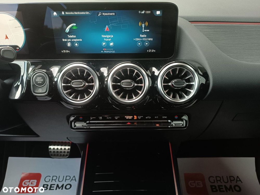 Mercedes-Benz GLA 200 AMG Line - 18