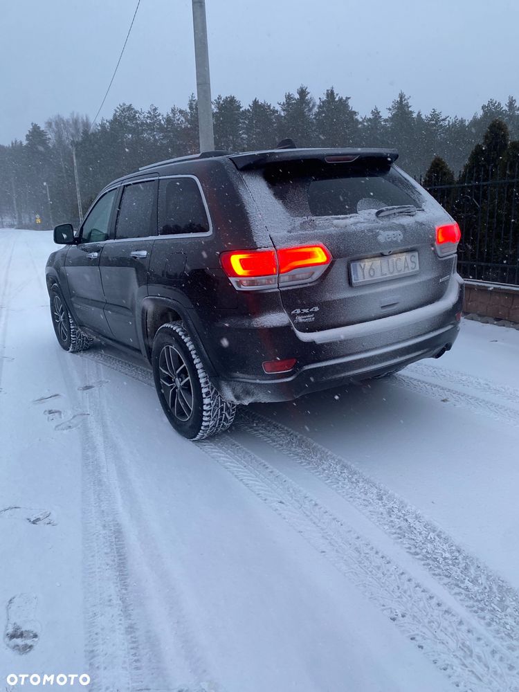 Jeep Grand Cherokee - 9