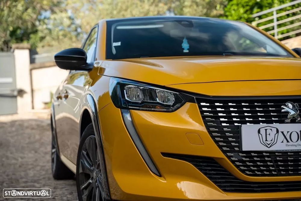 Peugeot e-208 - 36