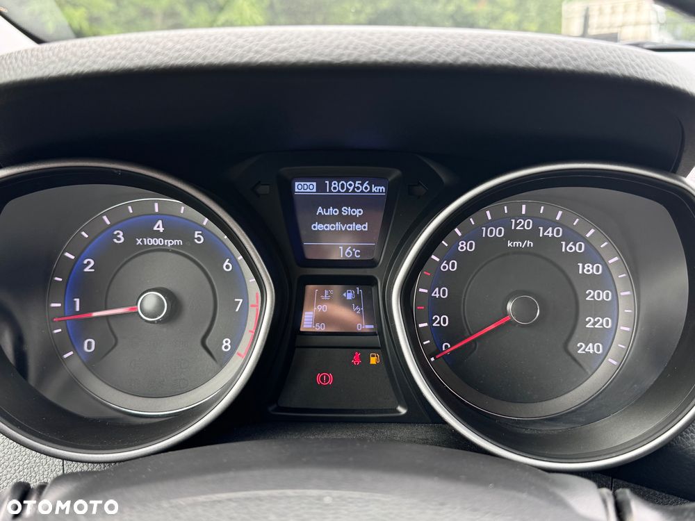 Hyundai i30 blue 1.6 GDI Passion - 11