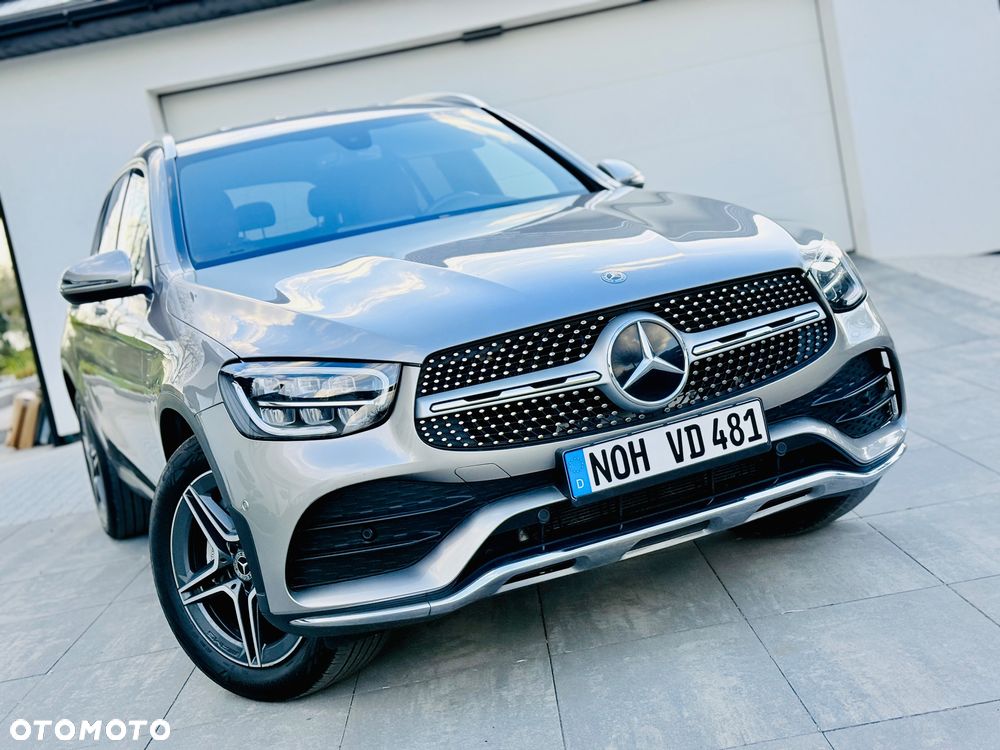 Mercedes-Benz GLC 250 4Matic 9G-TRONIC AMG Line - 30