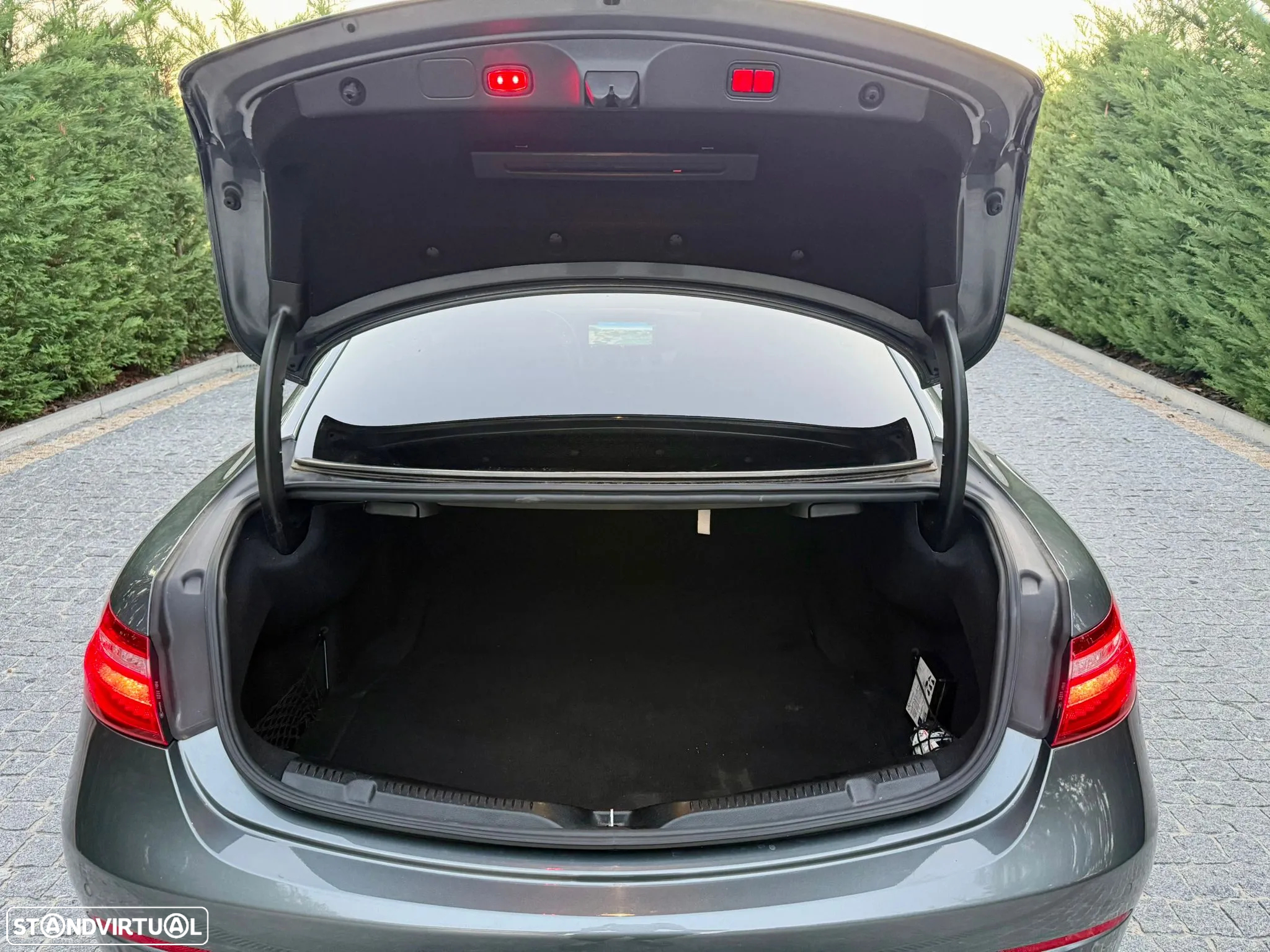 Mercedes-Benz E 220 d AMG Line Aut. - 25