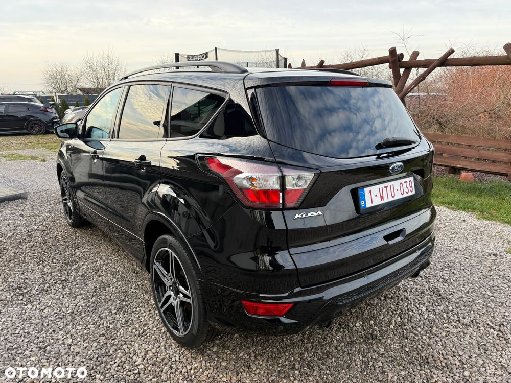 Ford Kuga 2.0 TDCi 2x4 ST-Line - 12