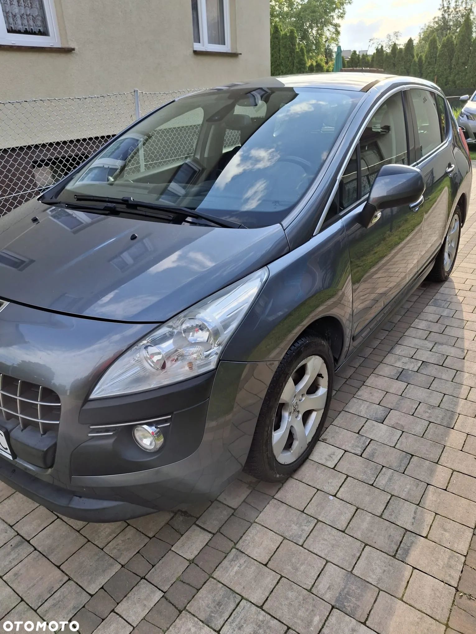 Peugeot 3008 1.6 HDi Active - 1