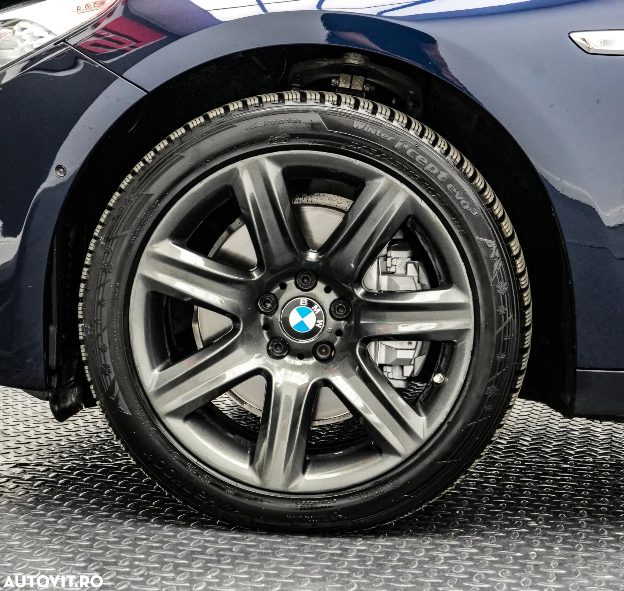 BMW Seria 5 530d xDrive Aut. GT - 26