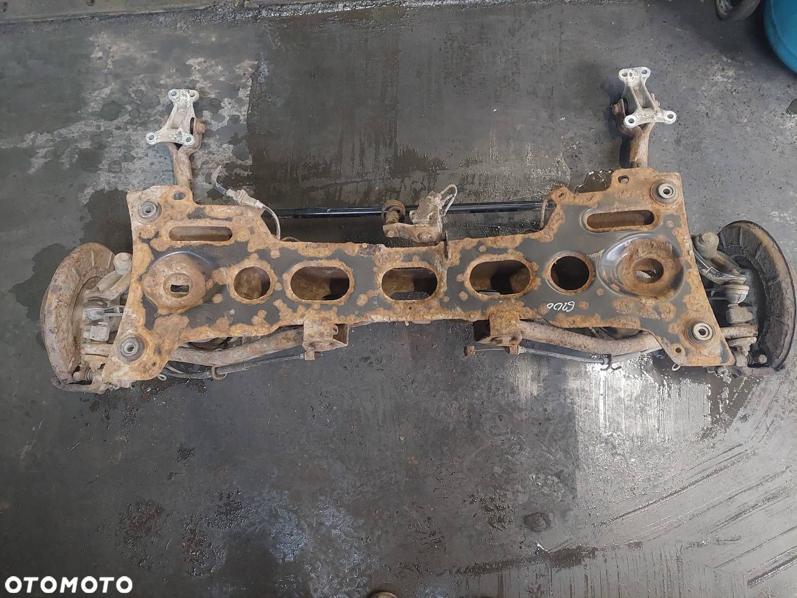 KOMPLETNE ZAWIESZENIE BELKA SANKI TYŁ PEUGEOT 406 I COUPE - 1