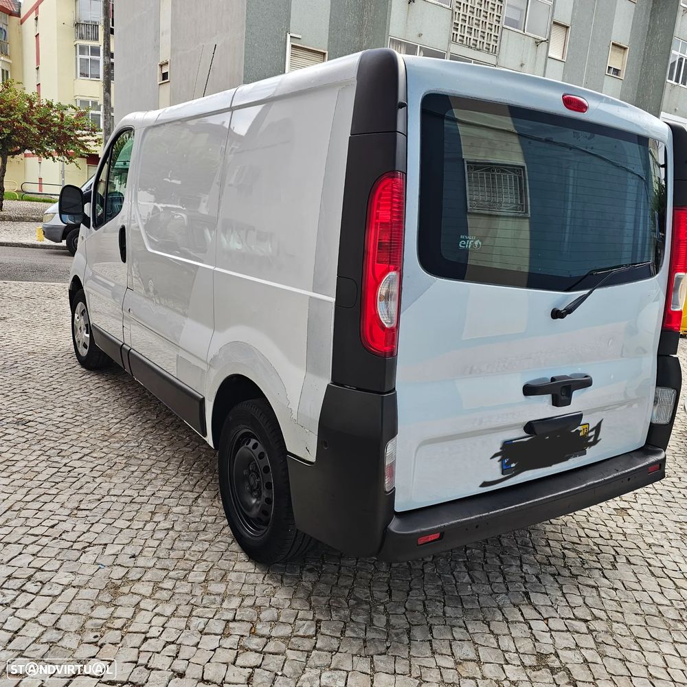 Renault Trafic - 8
