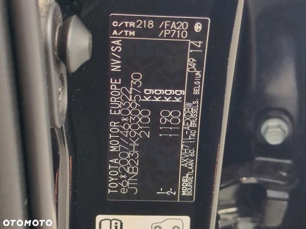 Toyota Camry 2.5 Hybrid Comfort CVT - 21