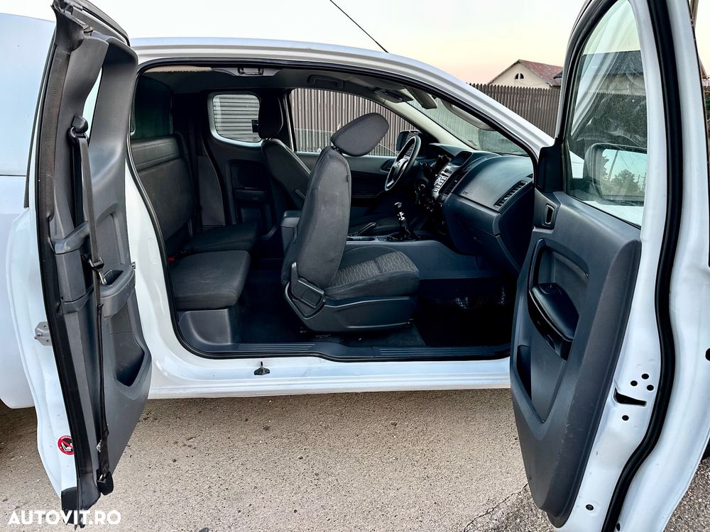 Ford Ranger Pick-Up 4x4 Cabina RAP - 17