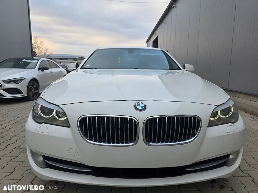 BMW Seria 5 520d Touring Blue Performance - 2