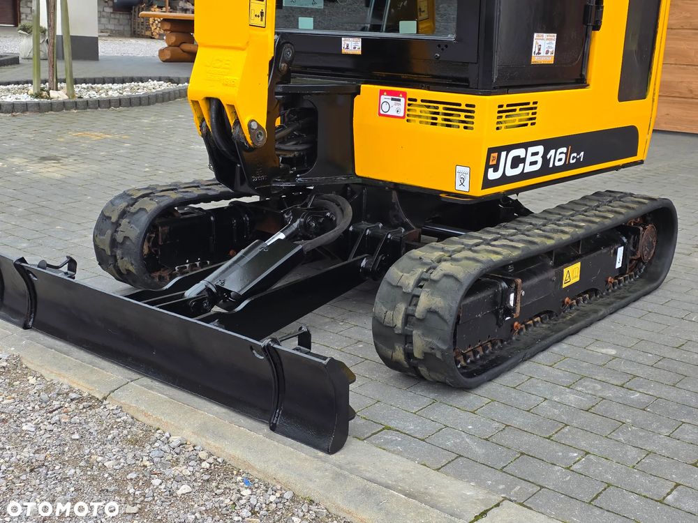 JCB JCB 16 C ful opcja najbogatsza jak nowa mini koparka sprowadzona 1 wł 8018 okazja 19 - 14
