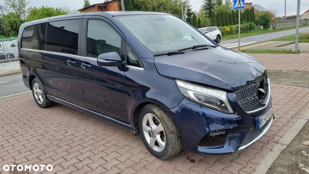 Mercedes-Benz Klasa V 300 d Extralang 9G-TRONIC Avantgarde Edition - 24