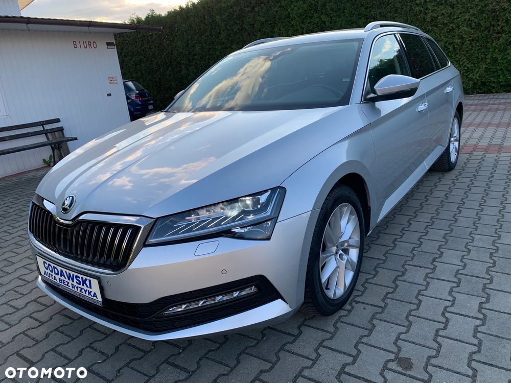 Skoda Superb 2.0 TDI SCR Ambition DSG - 2