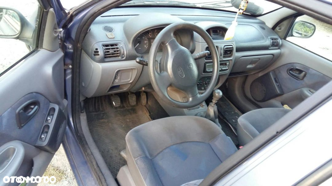 Części Renault Clio II 1.9D diesel 5-drzwi MV671 - 5