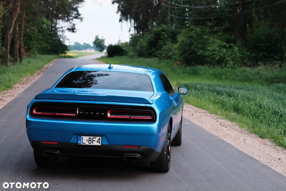 Dodge Challenger 3.6 SXT Plus - 9