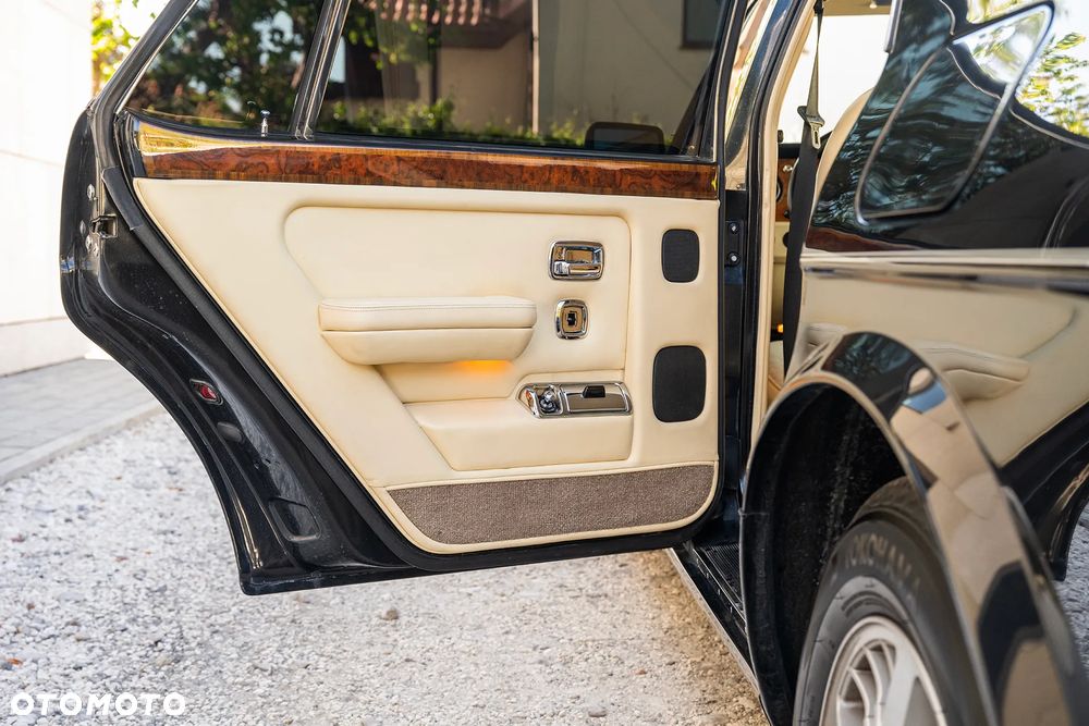 Bentley Turbo R - 32