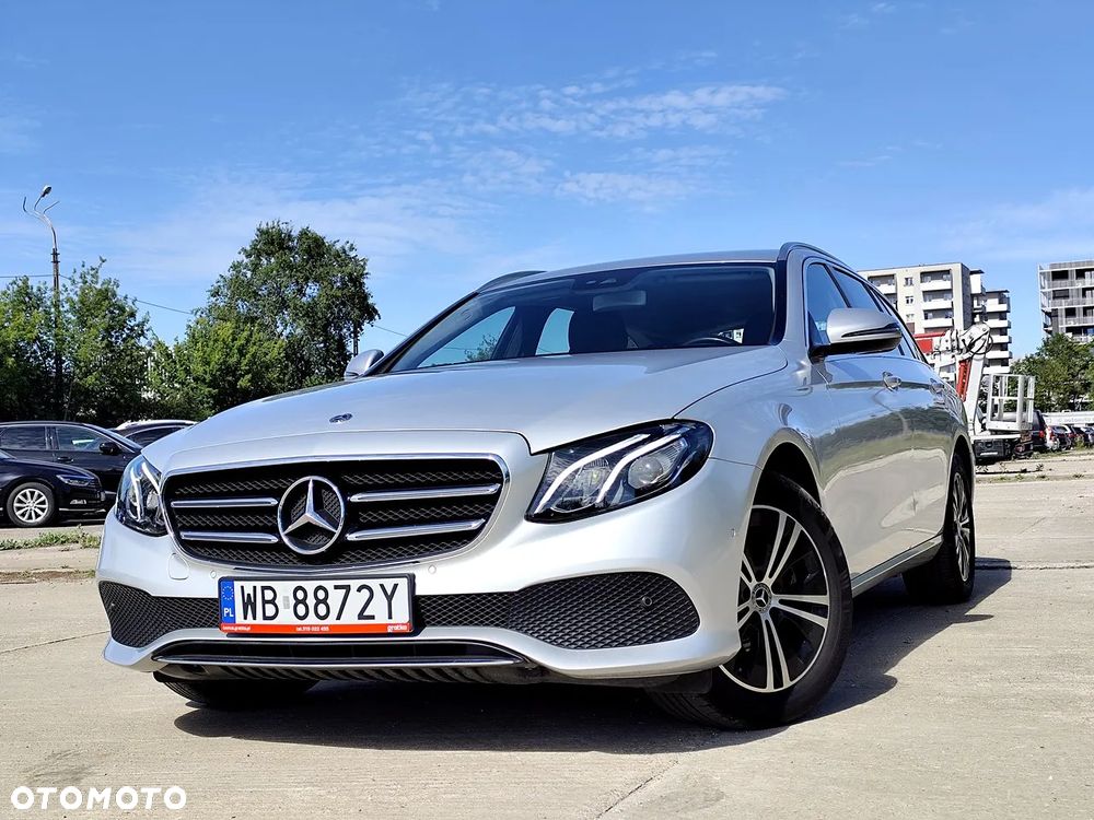 Mercedes-Benz Klasa E 220 d 4-Matic 9G-TRONIC - 2