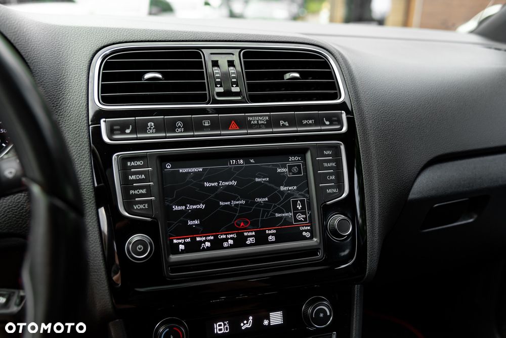 Volkswagen Polo 1.8 TSI (Blue Motion Technology) DSG GTI - 38